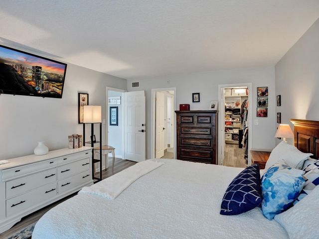 3051 NE 48th Street 205, Fort Lauderdale, FL 33308