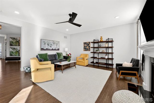 396 Haycastle Drive, Lake St Louis, MO 63367