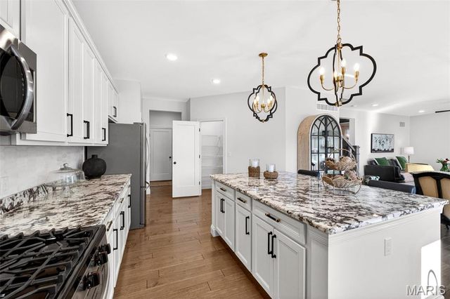 396 Haycastle Drive, Lake St Louis, MO 63367