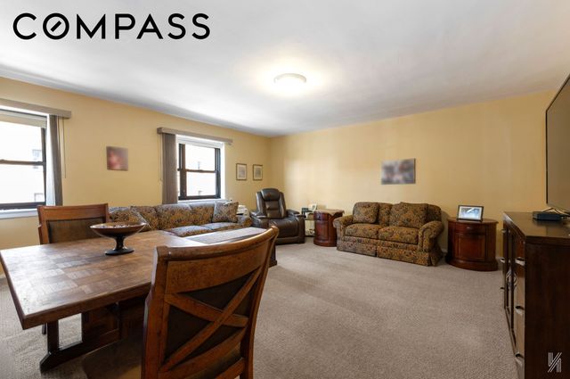 3410 94th St Apt 3D, New York City, NY 11372