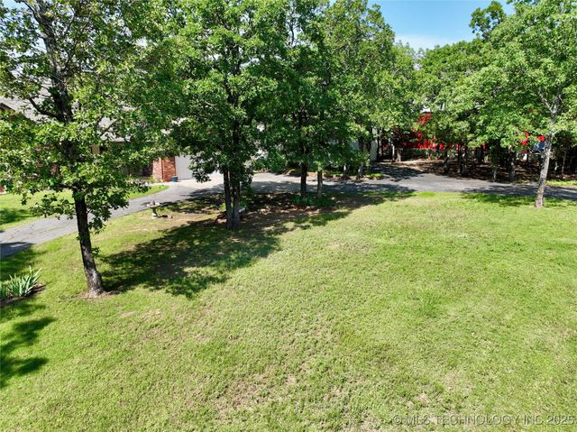 46 Acorn Street, Eufaula, OK 74432