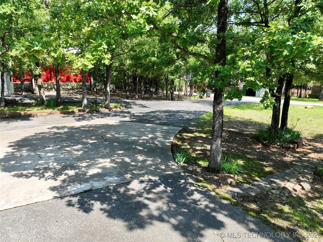 46 Acorn Street, Eufaula, OK 74432