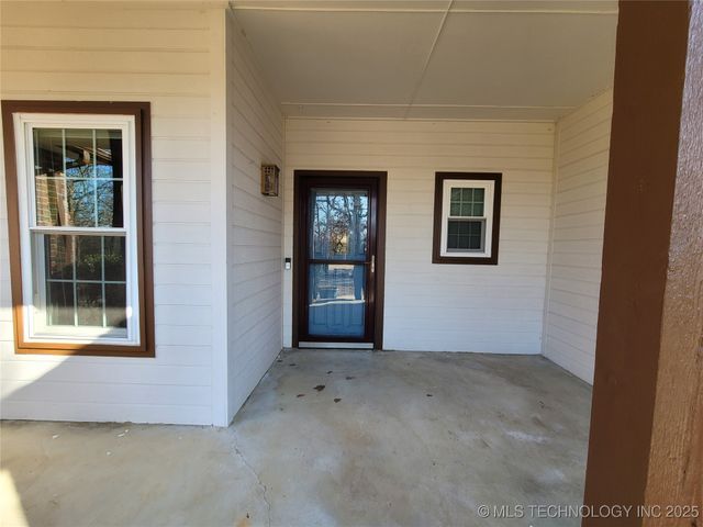 46 Acorn Street, Eufaula, OK 74432