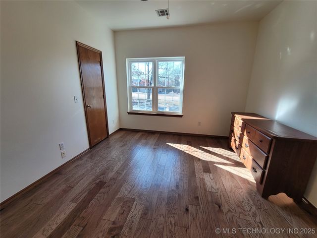 46 Acorn Street, Eufaula, OK 74432