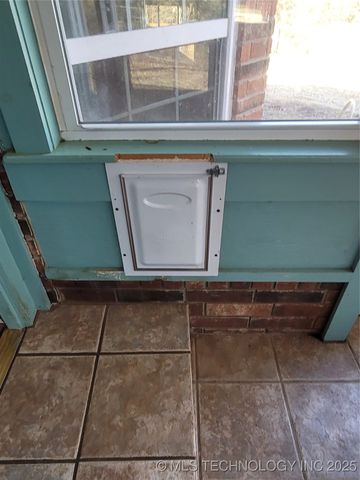 46 Acorn Street, Eufaula, OK 74432