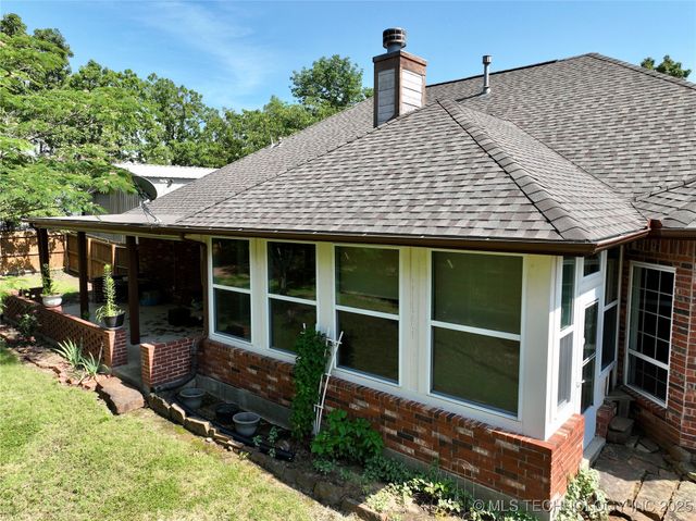 46 Acorn Street, Eufaula, OK 74432