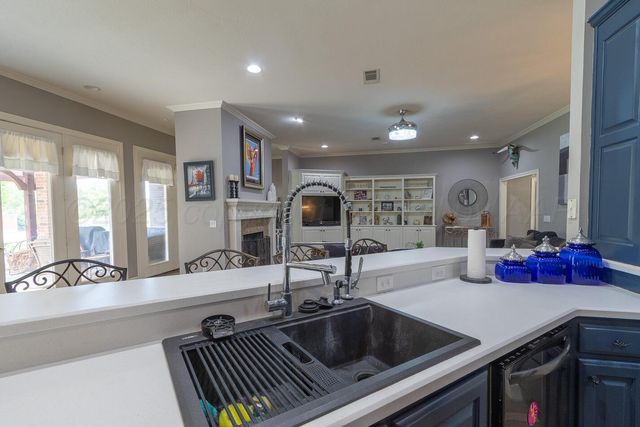 7500 BAYSWATER Road, Amarillo, TX 79119