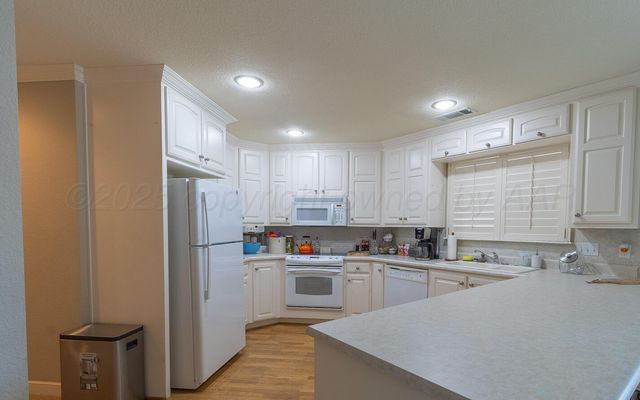 7500 BAYSWATER Road, Amarillo, TX 79119