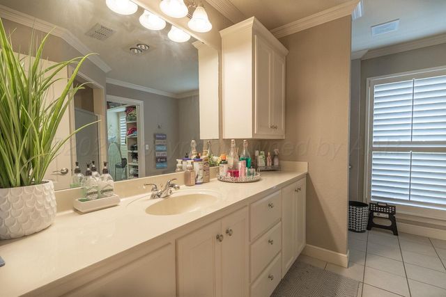 7500 BAYSWATER Road, Amarillo, TX 79119