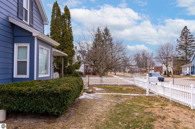 320 E Wisconsin Street, Mt Pleasant, MI 48858