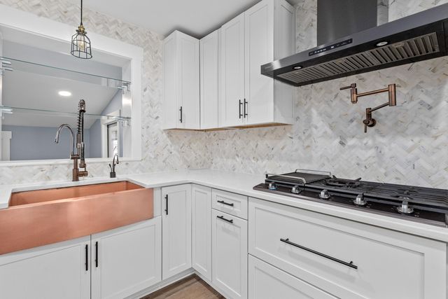 1431 Heather Drive, Mount Pleasant, SC 29464