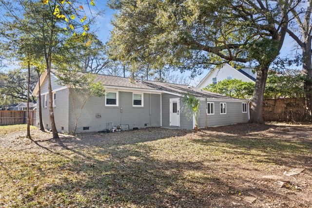 1431 Heather Drive, Mount Pleasant, SC 29464