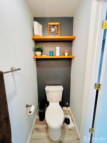 4805 Hana Road, Edison, NJ 08817