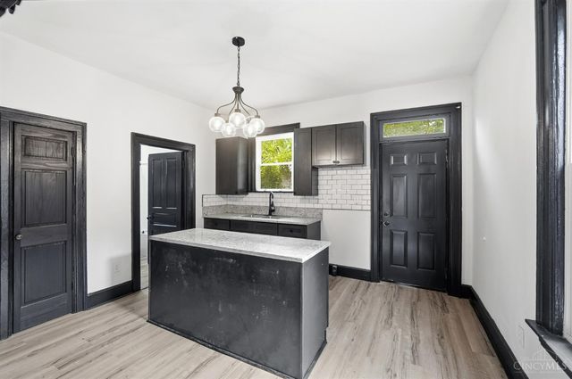 2556 Pleasant Avenue, Hamilton, OH 45015