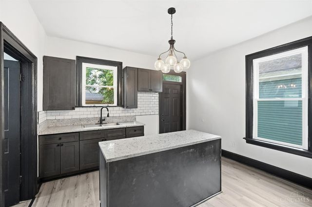 2556 Pleasant Avenue, Hamilton, OH 45015