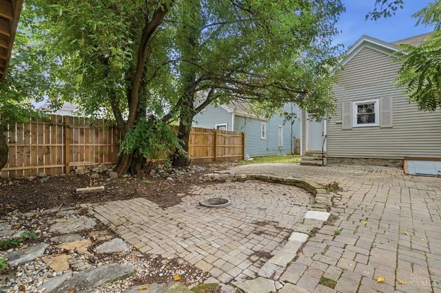 2556 Pleasant Avenue, Hamilton, OH 45015