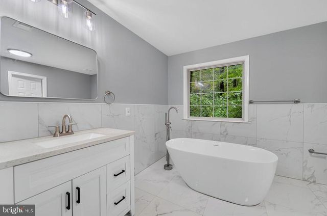 14645 BALSAM CT, Swan Point, MD 20645