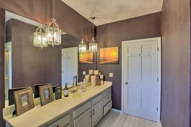 6993 Applewood Drive, Madison, WI 53719