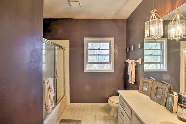 6993 Applewood Drive, Madison, WI 53719