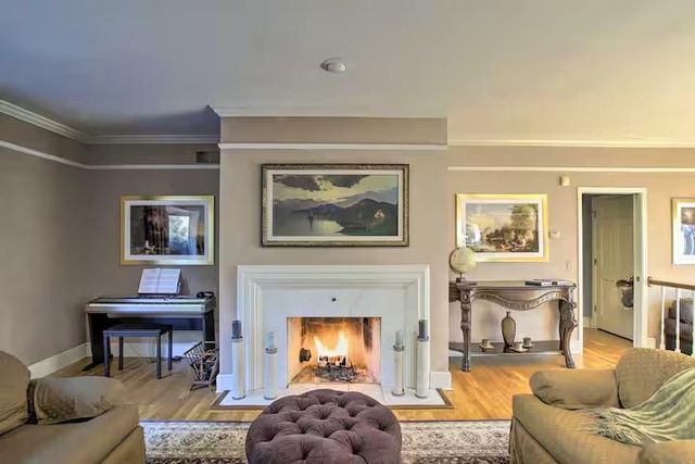 6993 Applewood Drive, Madison, WI 53719