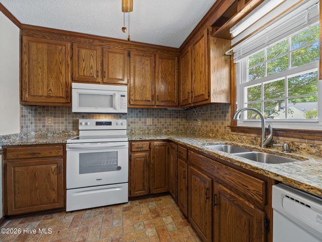 601 Player Court, Jacksonville, NC 28540