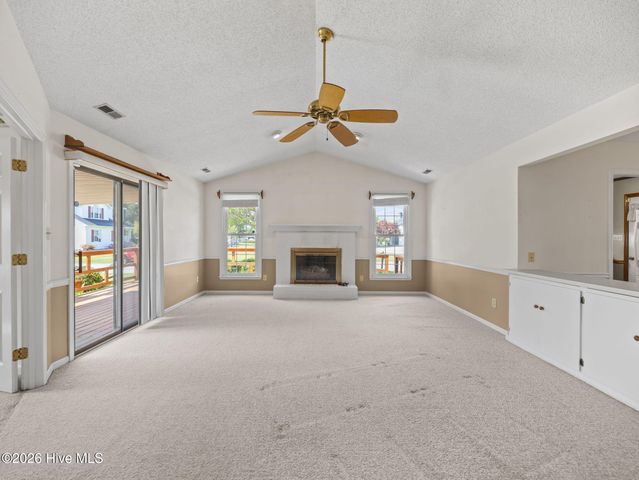 601 Player Court, Jacksonville, NC 28540