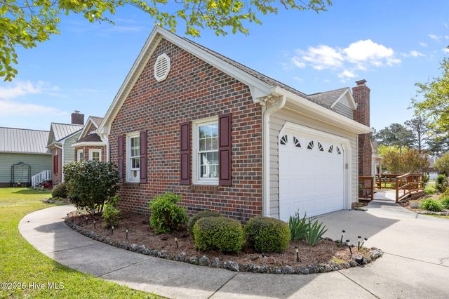 601 Player Court, Jacksonville, NC 28540