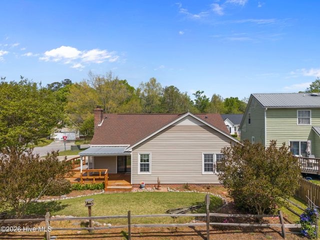 601 Player Court, Jacksonville, NC 28540