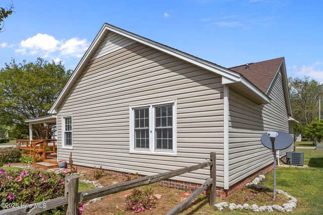 601 Player Court, Jacksonville, NC 28540