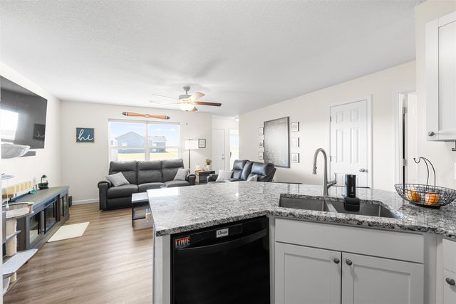 1104 Harbor Dr, Salina, KS 67401