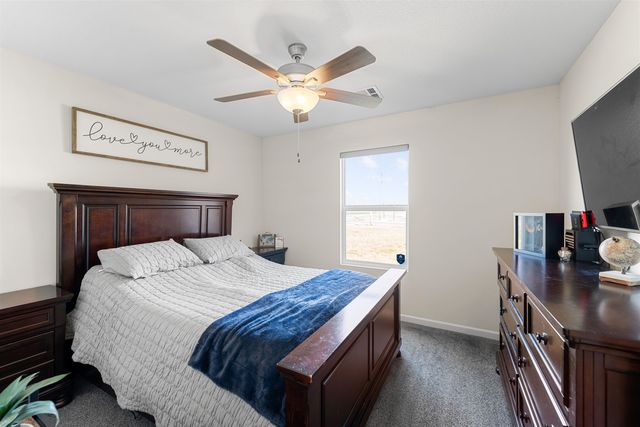 1104 Harbor Dr, Salina, KS 67401