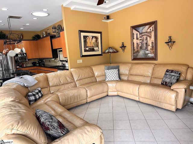 5 Country Squire Court, Greenville, SC 29615