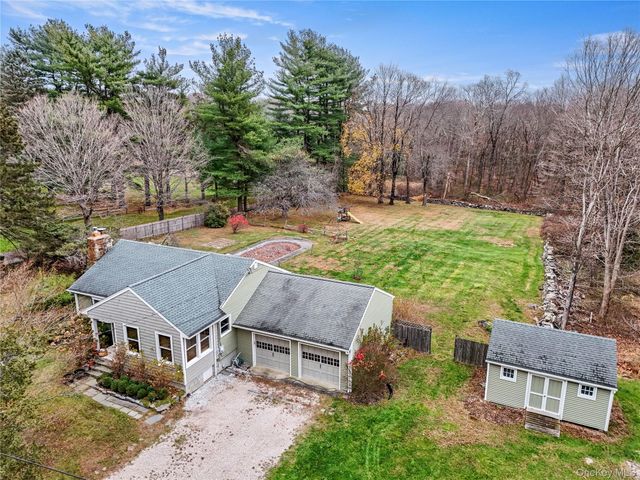 247 Smith Ridge Road, South Salem, NY 10590