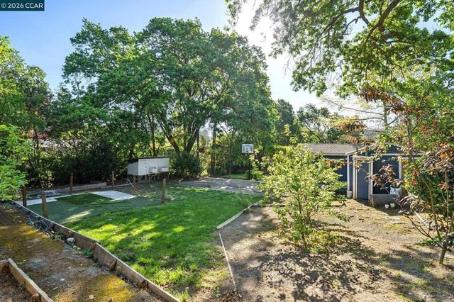 3336 Betty Ln, Lafayette, CA 94549