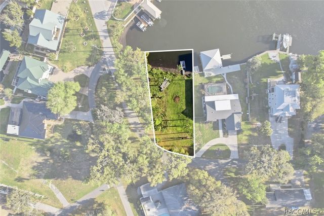20 NW Magnolia Circle, Crystal River, FL 34428