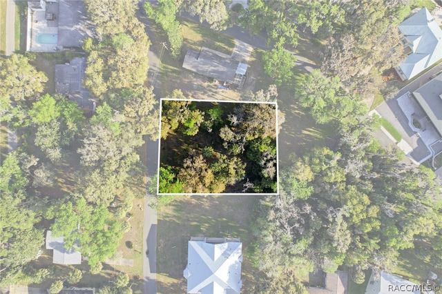 20 NW Magnolia Circle, Crystal River, FL 34428