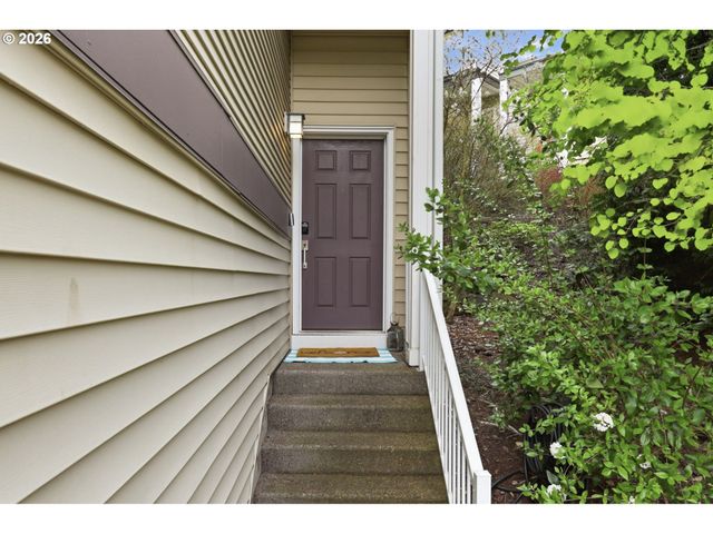 15095 Sw WARBLER Way 104, Beaverton, OR 97007