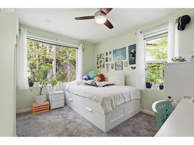 15095 Sw WARBLER Way 104, Beaverton, OR 97007