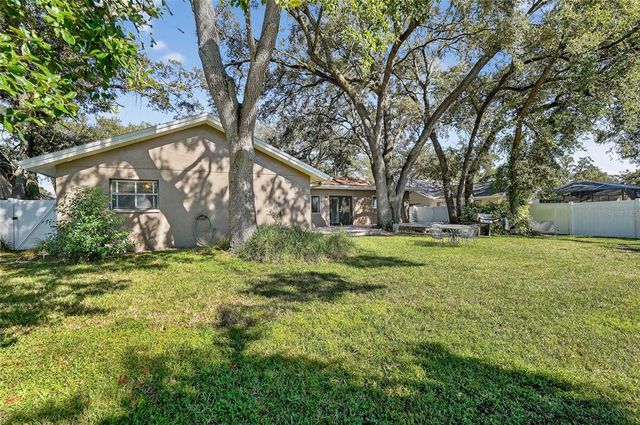 149 MAYFAIR CIRCLE W, Palm Harbor, FL 34683