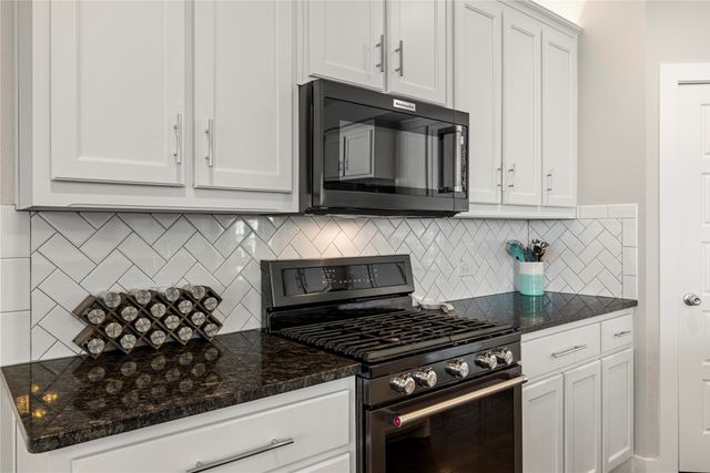 1812 Settlement Way, Aubrey, TX 76227