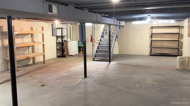 805 S Carlson Street, Westland, MI 48186