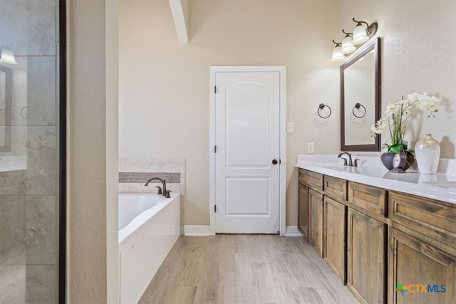 8203 Grand Oaks Lane, Killeen, TX 76542