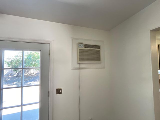 941 E E St, Oakdale, CA 95361