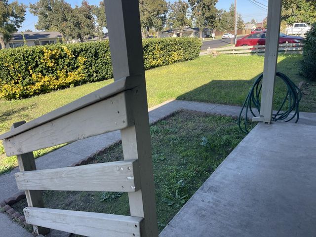 941 E E St, Oakdale, CA 95361