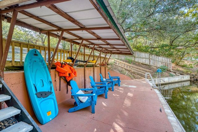 107 Red Bird, Kingsland, TX 78639