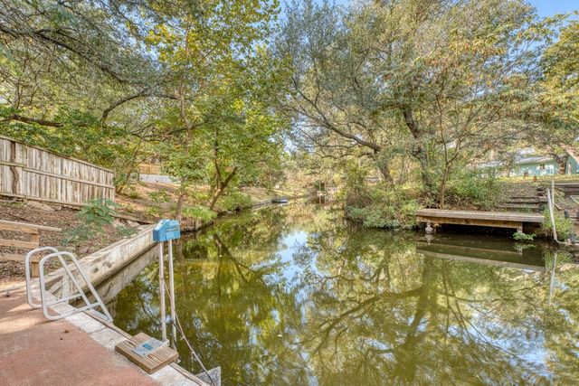 107 Red Bird, Kingsland, TX 78639