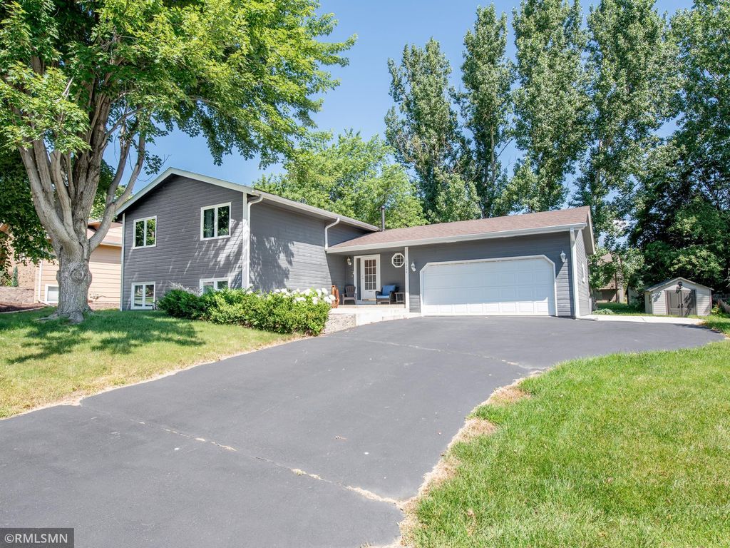 5424 Vernon Court, Savage, MN 55378