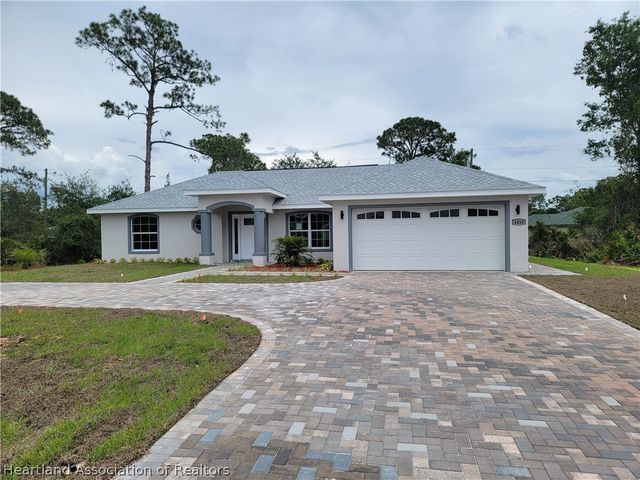 4410 Lake Haven Boulevard, Sebring, FL 33875