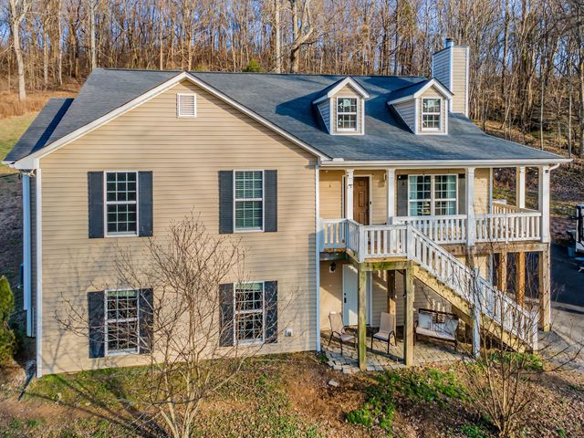 1210 Buckeye Rd, Fayetteville, TN 37334