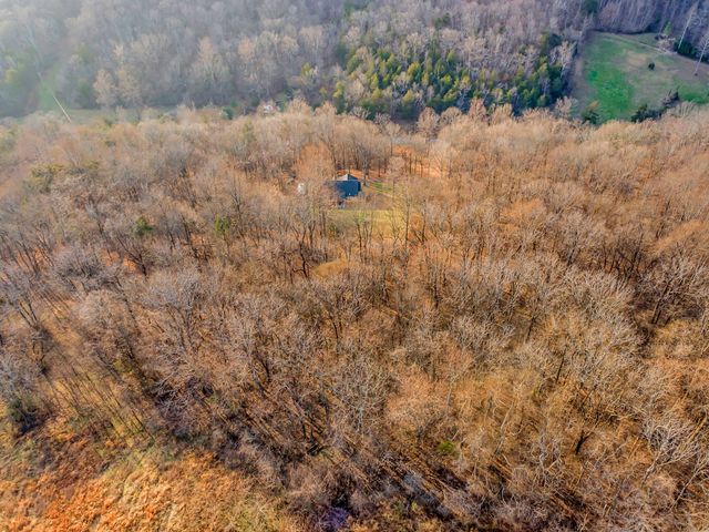 1210 Buckeye Rd, Fayetteville, TN 37334